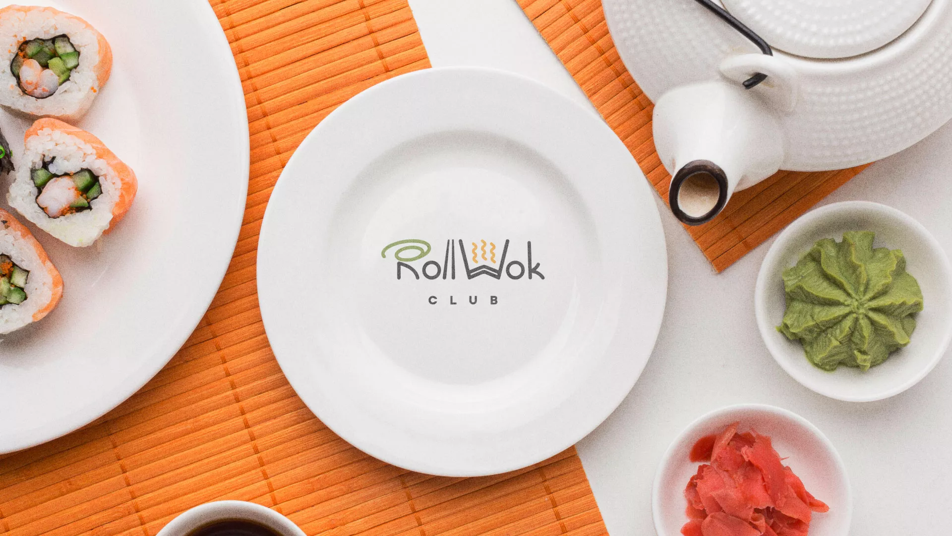 Разработка логотипа и фирменного стиля суши-бара «Roll Wok Club» в Барнауле